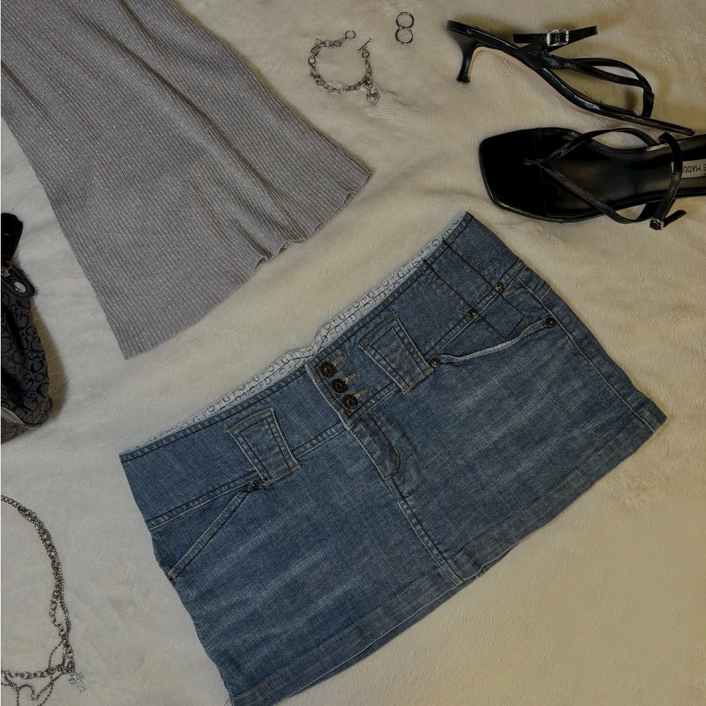 GUESS mini skirt Vintage